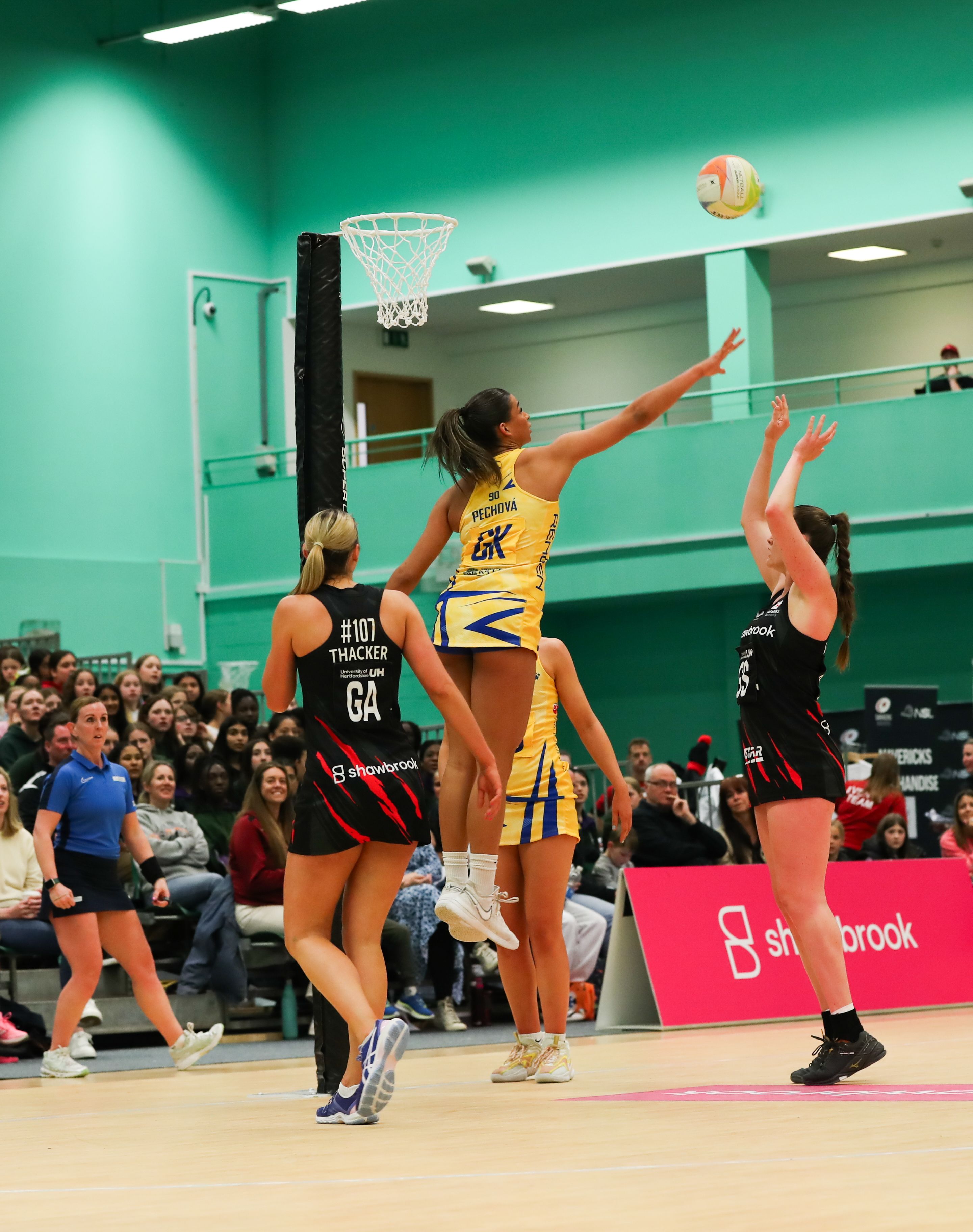 Jayda Pechova defending